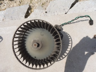 Dodge caravan rg 3.3 v6 повітродувка фото №1