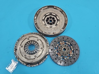 Двомасовий маховик колесо двомасовий opel astra v k 55570175 1.4 t фото №1