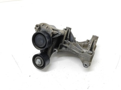 Renault scenic iii - grand scenic iii 2012 кронштейн генератора фото №1