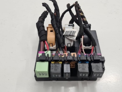 Audi a3 8p lift модуль блок управления комфорта 8p0907063m фото №1