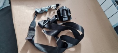 Mustang vi рестайлинг  gt ремень безопасности правый  перед натяжитель jr3b-r699d64-cg фото №1