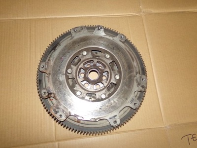 Колесо двухмассовый primera p12 2.0 16v фото №1