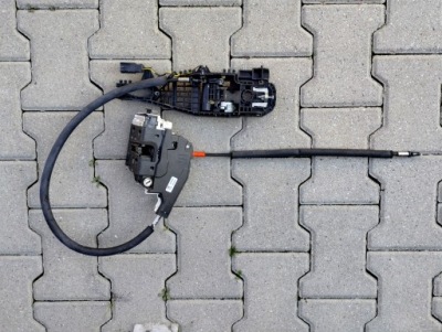 Замок основа ручка двері лівий задній maserati quattroporte vi 670032941 фото №1