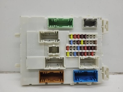 Коробка предохранителей модуль bsi volvo v40 2 31394963 фото №1