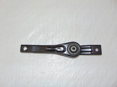 Vw passat b8 подушка коробки 5q0199855ac фото №1