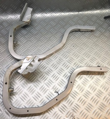 Nissan tiida sedan петлі кришки задня фото №1