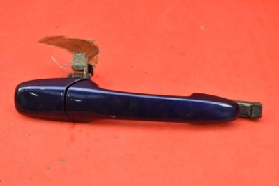 Ручка правая перед передняя 25e mazda 3 1 i bk 03-06 фото №1