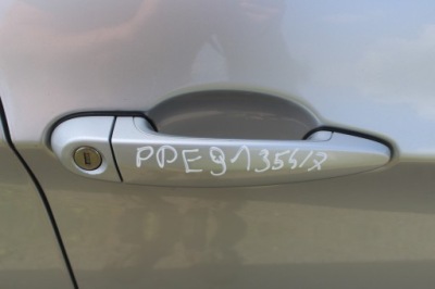 Ручка правый  перед bmw e90 e91 354 titansilber фото №1