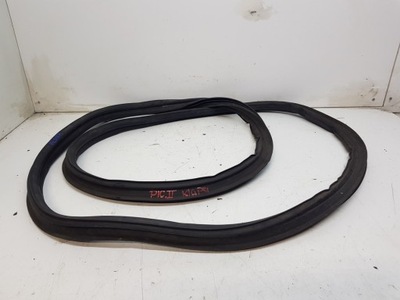 Kia picanto ii прокладка крышки задняя багажника 2011- фото №1