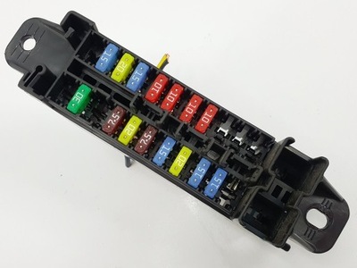 Коробка запобіжників mazda 2 dy фото №1