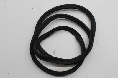 Vw up 3d прокладка кришки багажника 1s6827705c фото №1