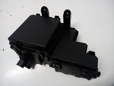 Коробка корпус запобіжників renault kadjar фото №1