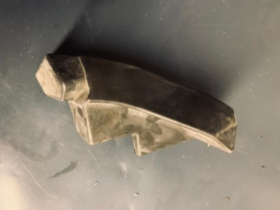 Шумоизоляция вкладка уголок капот alfa romeo giulia фото №1