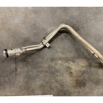 Труба заливной топлива et769032ag ford transit courier фото №1