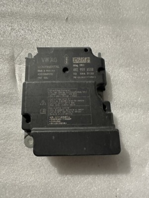 Датчик подушок подушка безпеки audi 4ke959655b фото №1