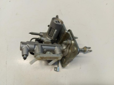 Lexus rx450h iv підсилювач гальм насос гальмівна 138110-10610 фото №1