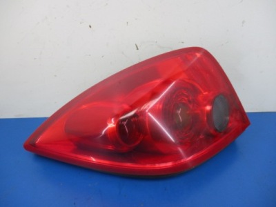 Nissan primera p12 liftback лампа задня права orygin фото №1