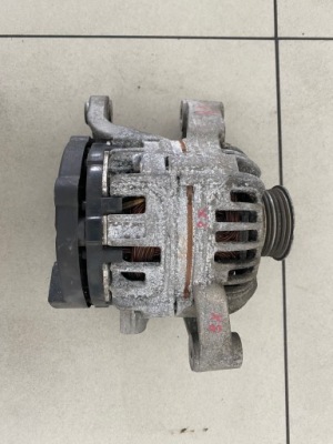 Генератор opel оригінальний номер 0124225002 90561970 фото №1