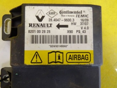 Модуль датчик подушка безпеки dacia sandero 8201002828 nr832 фото №1