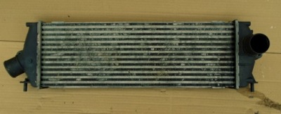 Интеркулер trafic vivaro primastar 01-14 рестайлинг  2.0 dci pń фото №1