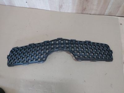 Toyota yaris ii решётка радиатора бампера решётка радиатора фото №1