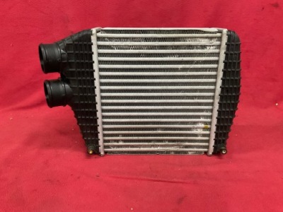 Интеркулер maserati ghibli iii levante quattroporte левый фото №1