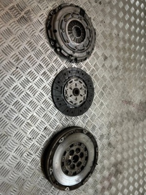 Зчеплення диск притиск комплект alfa romeo giulietta 1.6 фото №1