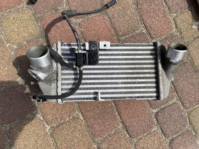 Kia stonic радіатор інтеркулер оригінал фото №1