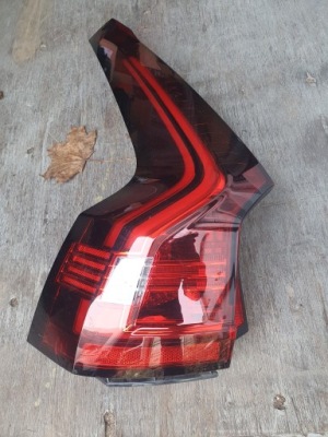 Лампа лівий задня volvo v90 lift europa led оригінальний номер 32337133 фото №1