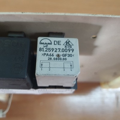 Man f90 f2000 m2000 реле 81259270099 фото №1