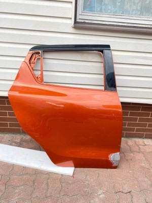 Suzuki swift viii mk8 17- дверь правое задние фото №1