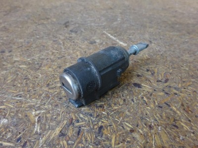 Audi a6 c5 вкладка замка двері права 4b2837064 фото №1