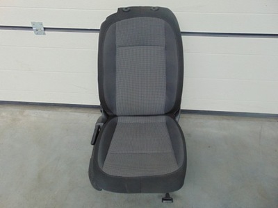 Vw beetle 5c сиденье пассажира правый фото №1