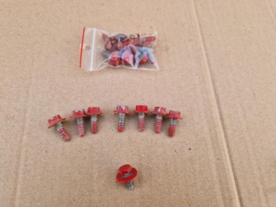 Болти капот trafic vivaro primastar 1.9dci фото №1