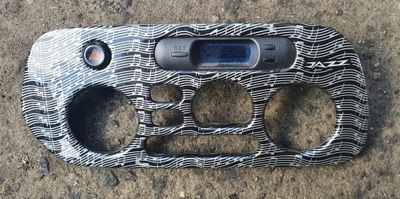 Часы рамка mitsubishi colt v lift 2002 фото №1