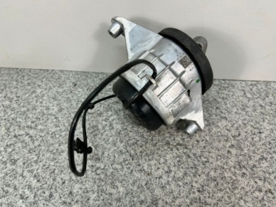 Mercedes gle a1672407700 правая кронштейн подушка фото №1