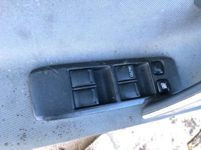 Лівий панель вікон перемикач nissan primera p12 2001-2007 фото №1