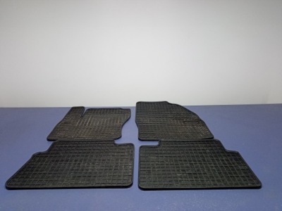 Ford kuga mk1 обшивка килимки комплект фото №1