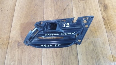 Octavia 3 iii lift 2017-2020 кронштейн решётка правый фото №1