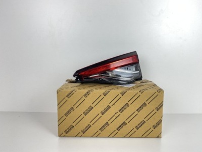 Toyota corolla xii e21 sedan лампа правая задняя w крышка 2018- фото №1