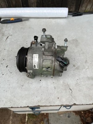 Компресор кондиціонера do ford transit connect mk2 15r фото №1