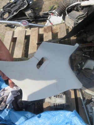 Fiat 500x обшивка защита стойка правый задняя 735572220 x фото №1