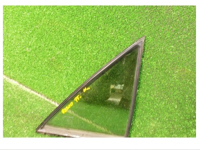 Lexus rx 300 2001r скло кузовна parwa задня фото №1