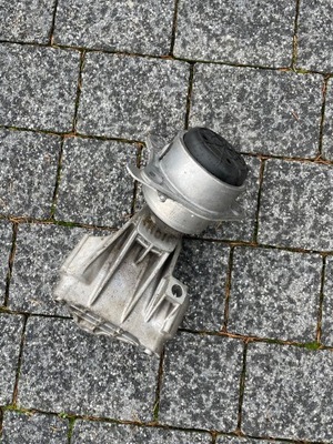 Кронштейн подушка двигателя alfa romeo stelvio 20r. фото №1