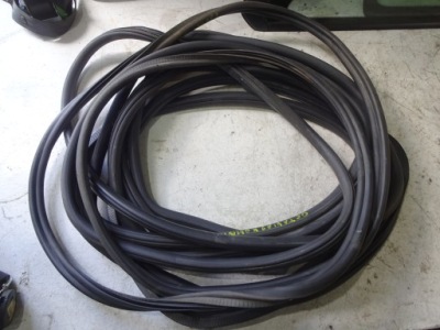 Прокладка дверь правый перед skoda octavia ii 04- фото №1