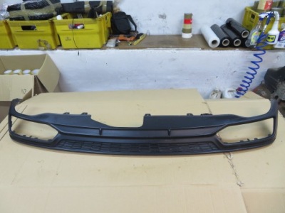 Audi a6 c8 s line 4k0 4k0807521b дифузор задня фото №1