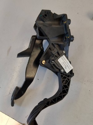 Renault clio v педаль газу гальма 180108467 фото №1