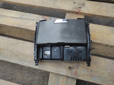 Lexus is 220 ii xe20 пепельница 1a421-032g фото №1