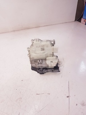 Замок двері правий перед audi a1 8x1837016c 5-pin фото №1