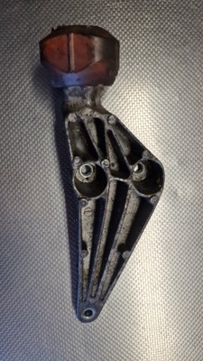 Audi a6 c6 2.0 tfsi кронштейн подушка двигуна 4f0199343n фото №1